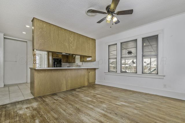 501 N Houston Street, Shamrock, TX 79079