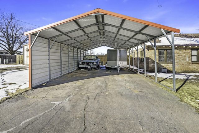 501 N Houston Street, Shamrock, TX 79079