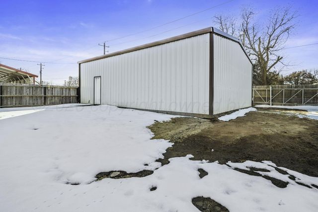 501 N Houston Street, Shamrock, TX 79079