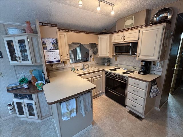 64 CITRUS RIDGE DRIVE, Davenport, FL 33837