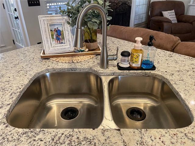 33 Heartwood SW Drive, Cartersville, GA 30120