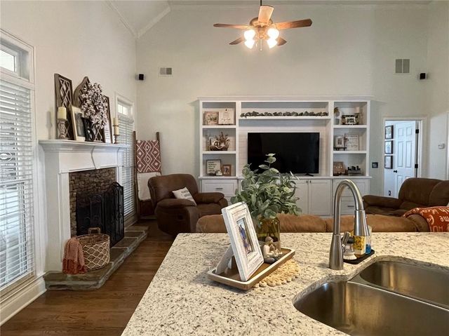 33 Heartwood SW Drive, Cartersville, GA 30120