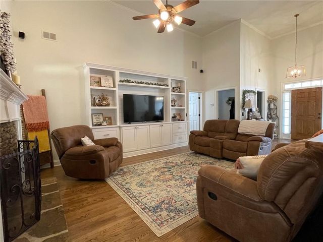 33 Heartwood SW Drive, Cartersville, GA 30120