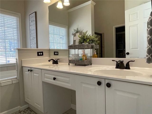 33 Heartwood SW Drive, Cartersville, GA 30120