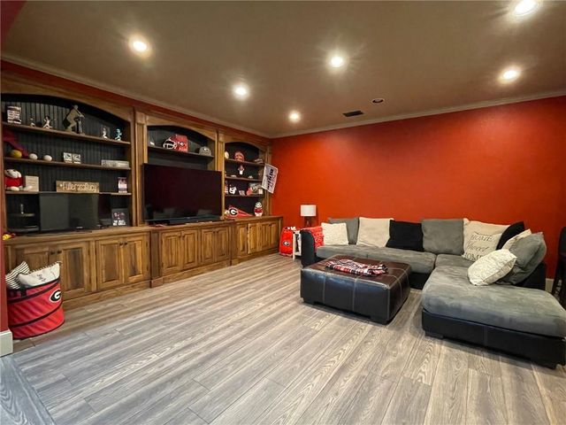 33 Heartwood SW Drive, Cartersville, GA 30120