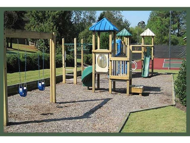 33 Heartwood SW Drive, Cartersville, GA 30120