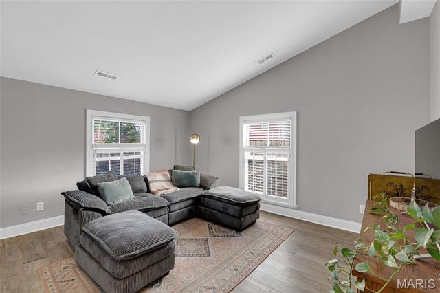 1111 Allen Avenue, St Louis, MO 63104