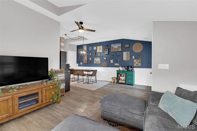 1111 Allen Avenue, St Louis, MO 63104