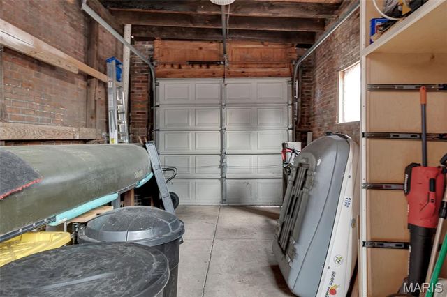 1111 Allen Avenue, St Louis, MO 63104