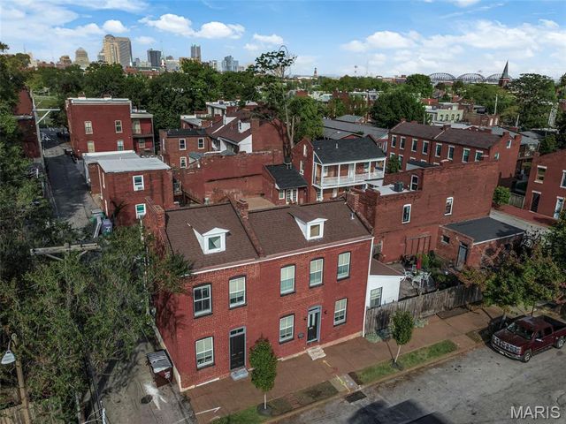 1111 Allen Avenue, St Louis, MO 63104