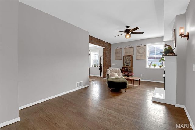 1111 Allen Avenue, St Louis, MO 63104