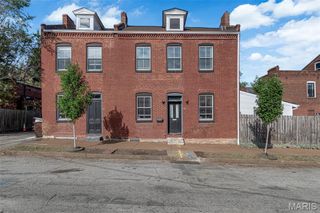 1111 Allen Avenue, St Louis, MO 63104
