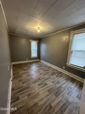 818 Cutler Street, Schenectady, NY 12303