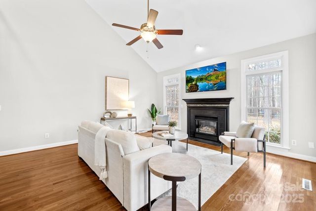 126 Lake Spring Loop, Mooresville, NC 28117