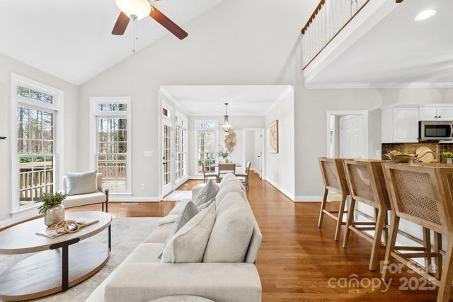 126 Lake Spring Loop, Mooresville, NC 28117