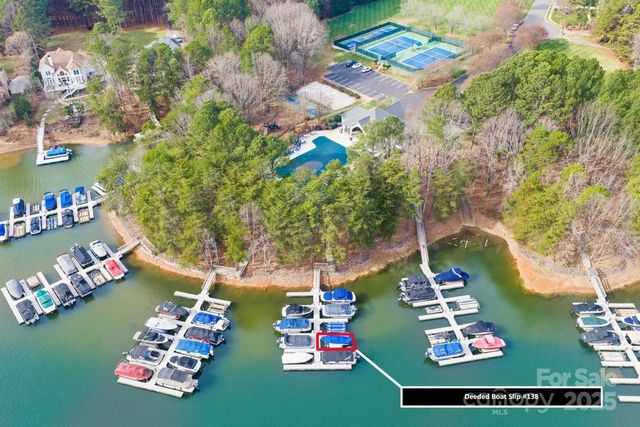 126 Lake Spring Loop, Mooresville, NC 28117