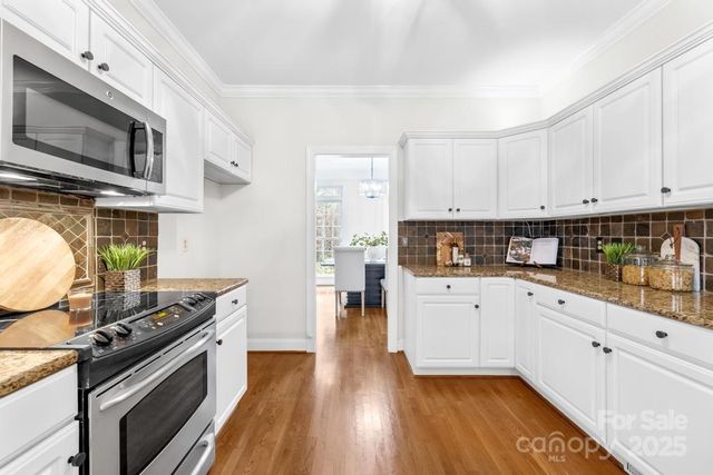 126 Lake Spring Loop, Mooresville, NC 28117