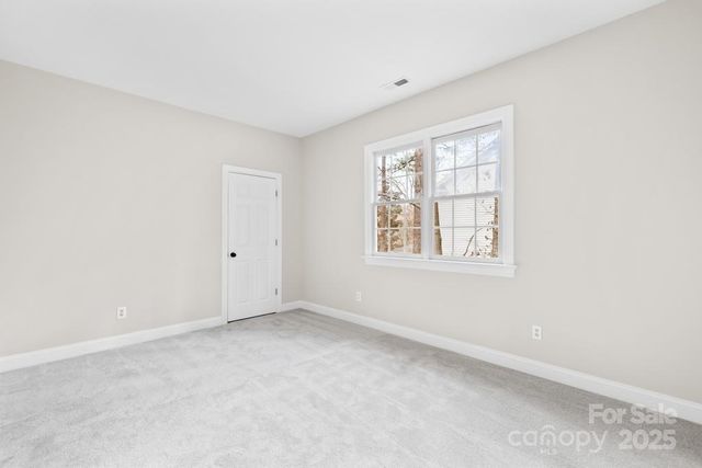 126 Lake Spring Loop, Mooresville, NC 28117