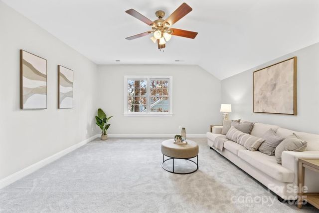 126 Lake Spring Loop, Mooresville, NC 28117