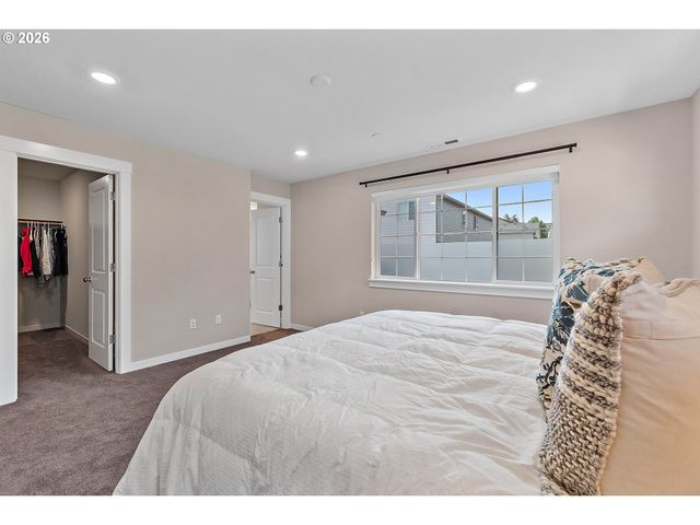 11074 Sw STOCKHOLM Dr, Wilsonville, OR 97070