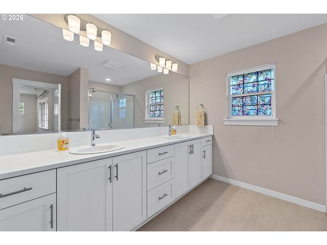 11074 Sw STOCKHOLM Dr, Wilsonville, OR 97070