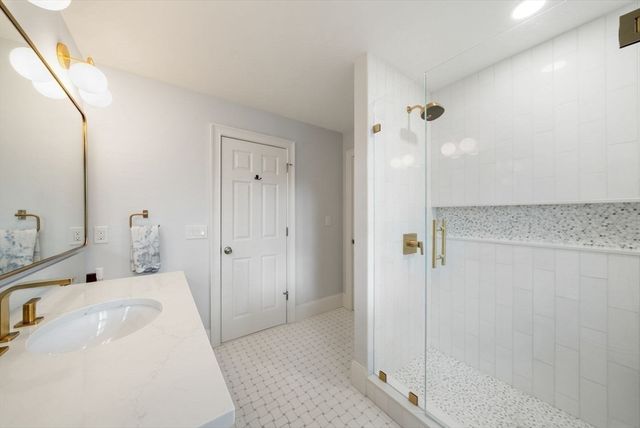 41 Chesterton Rd, Wellesley, MA 02481