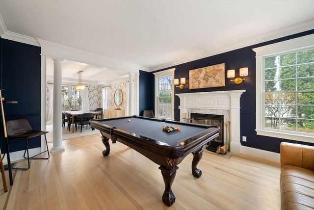 41 Chesterton Rd, Wellesley, MA 02481