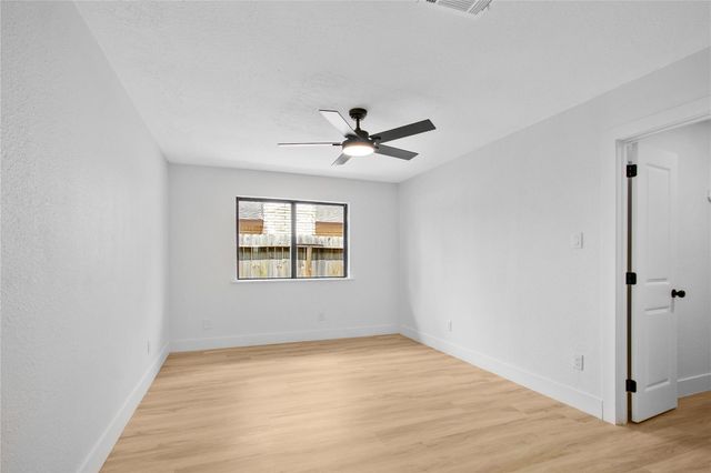 4431 Ravine Drive, Friendswood, TX 77546