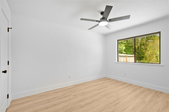 4431 Ravine Drive, Friendswood, TX 77546