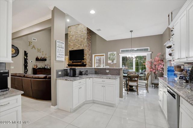 22 Congressional Road, Jackson, NJ 08527