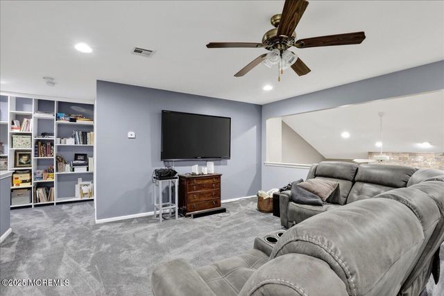 22 Congressional Road, Jackson, NJ 08527