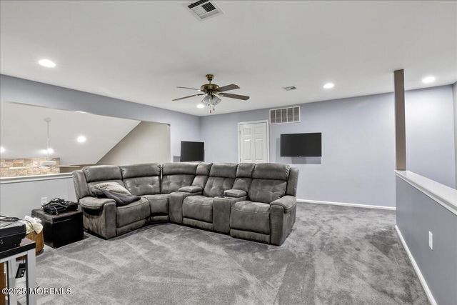 22 Congressional Road, Jackson, NJ 08527