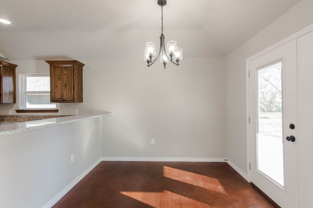 806 E 12th Street, Bonham, TX 75418