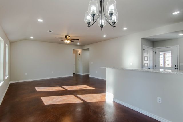 806 E 12th Street, Bonham, TX 75418