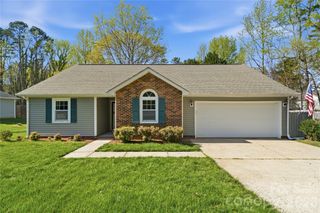 2909 Oakcroft Drive, Matthews, NC 28105