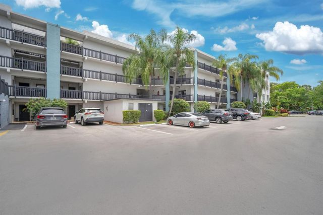 1021 Mockingbird Lane 303, Plantation, FL 33324
