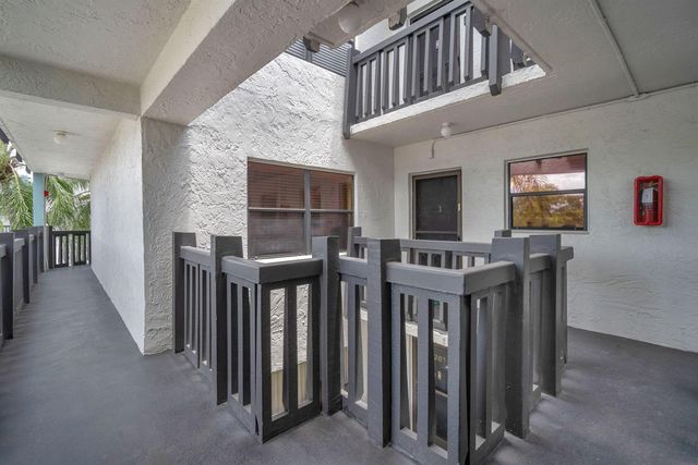 1021 Mockingbird Lane 303, Plantation, FL 33324
