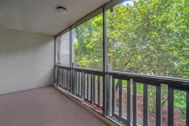 1021 Mockingbird Lane 303, Plantation, FL 33324