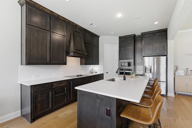 3801 Grove Valley Road, Midlothian, TX 76065