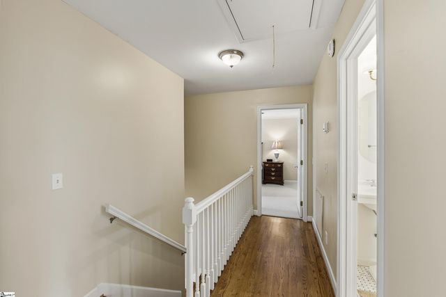 21 Oak Crest Court, Greenville, SC 29605