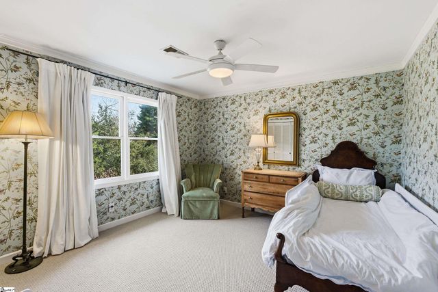 21 Oak Crest Court, Greenville, SC 29605