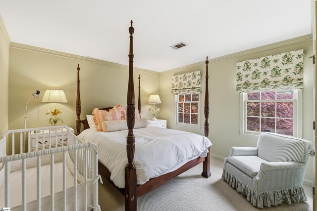 21 Oak Crest Court, Greenville, SC 29605