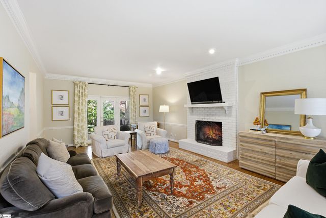 21 Oak Crest Court, Greenville, SC 29605