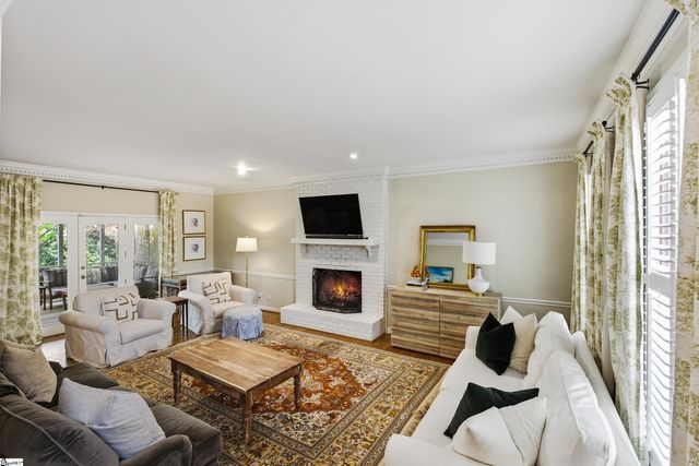 21 Oak Crest Court, Greenville, SC 29605