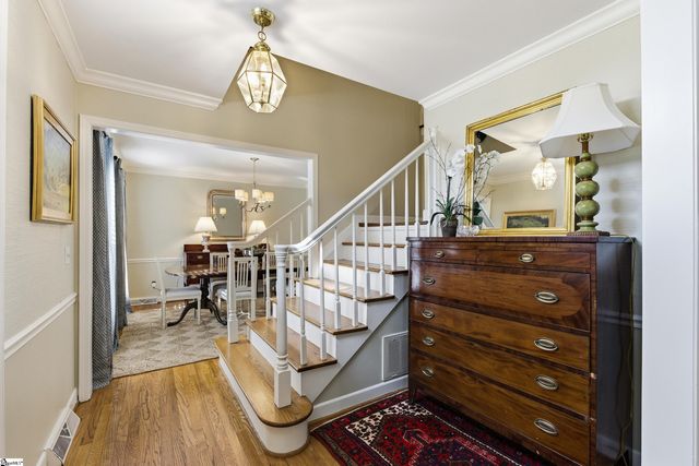 21 Oak Crest Court, Greenville, SC 29605