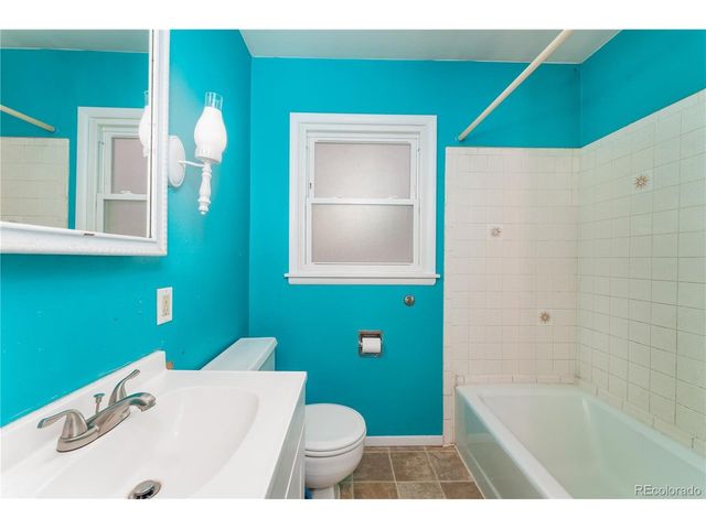 2818 Templeton Gap Rd, Colorado Springs, CO 80907