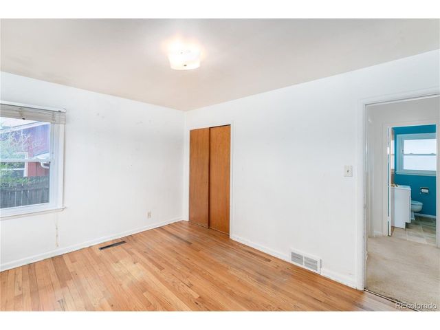 2818 Templeton Gap Rd, Colorado Springs, CO 80907