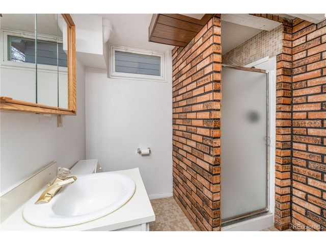 2818 Templeton Gap Rd, Colorado Springs, CO 80907