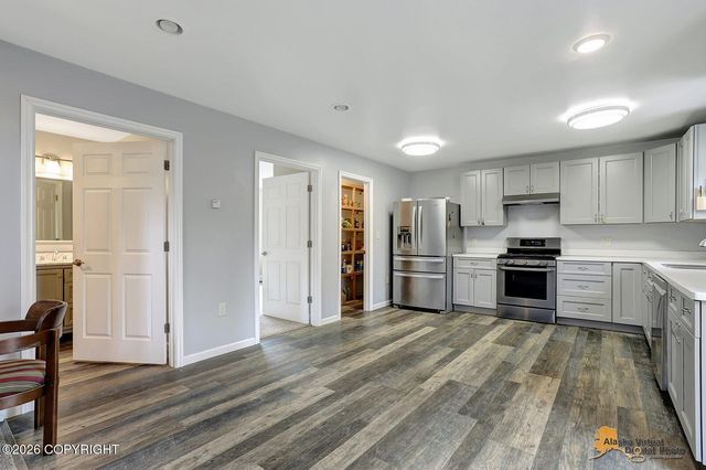 6400 N Weltin Way, Palmer, AK 99645