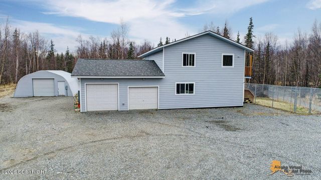 6400 N Weltin Way, Palmer, AK 99645